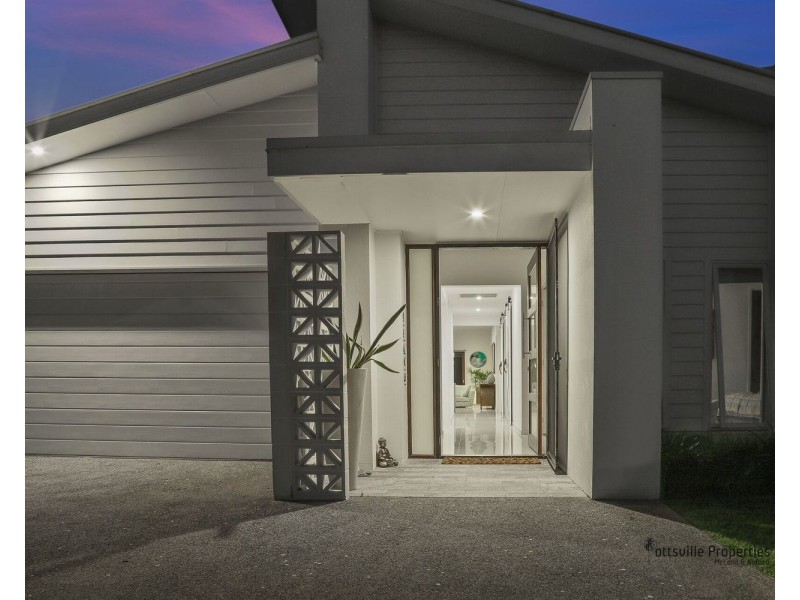 205 Overall Drive, Pottsville NSW 2489