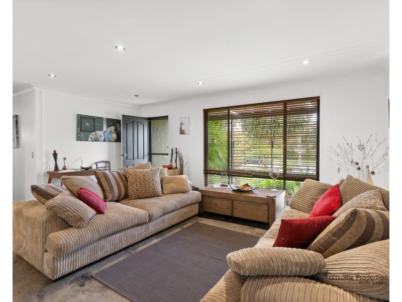 22 Buckingham Drive, Pottsville NSW 2489