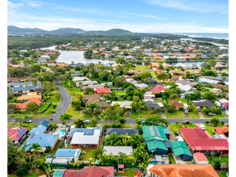 22 Buckingham Drive, Pottsville NSW 2489