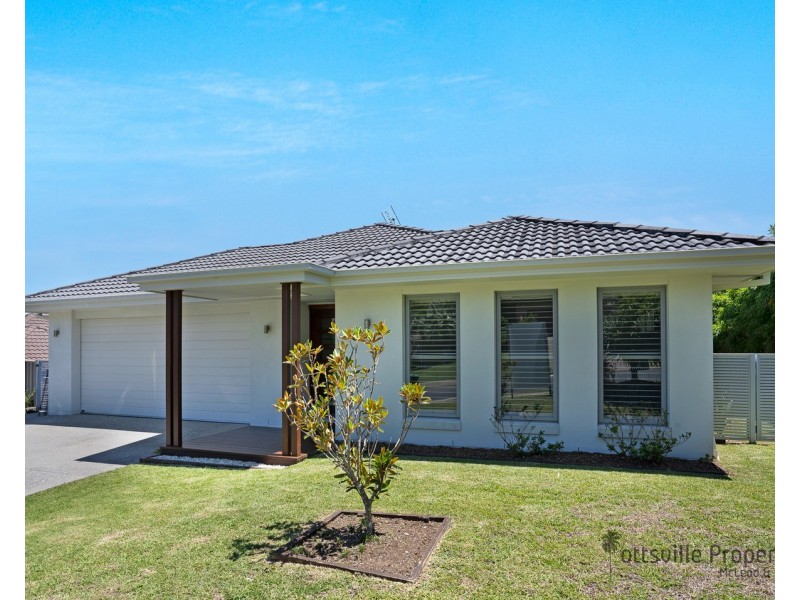 48 Newcastle Drive, Pottsville NSW 2489