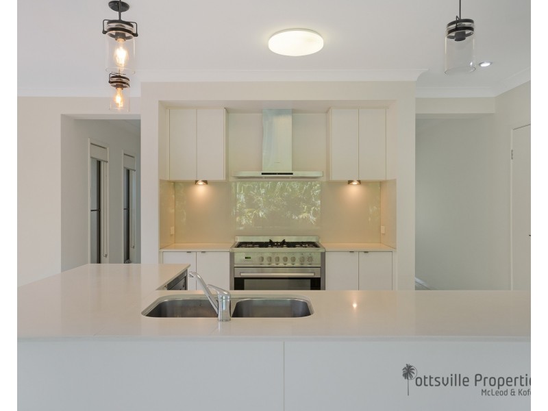 48 Newcastle Drive, Pottsville NSW 2489