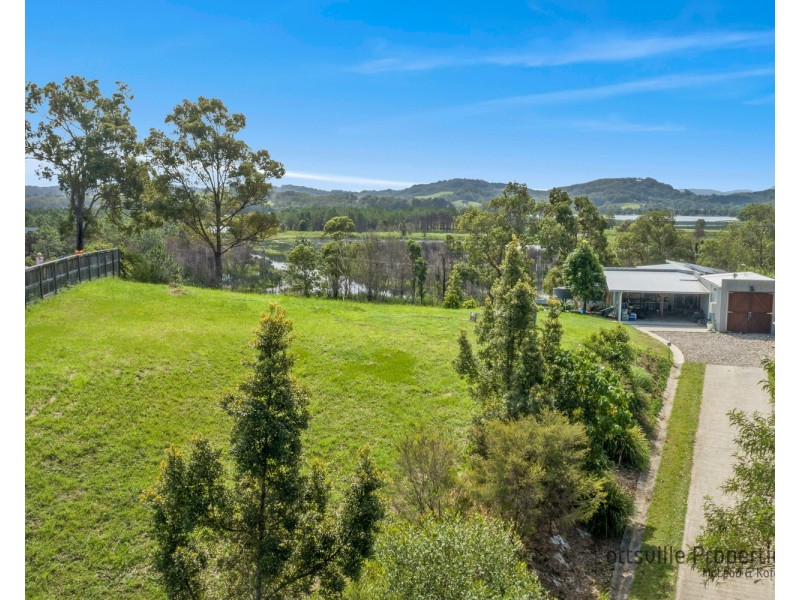 5 North Hill Court, Tanglewood NSW 2488