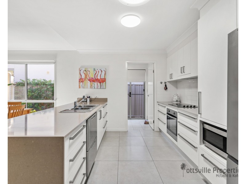 2/36 Seabreeze Boulevard, Pottsville NSW 2489