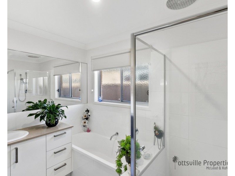 2/36 Seabreeze Boulevard, Pottsville NSW 2489