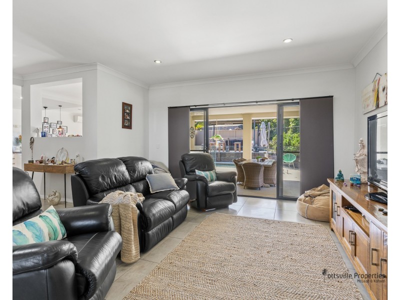 83 Lennox Circuit, Pottsville NSW 2489