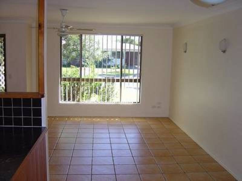 4 Royal Drive, Pottsville NSW 2489