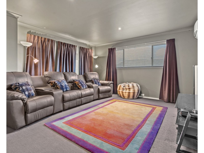 5 Woodfull Crescent, Pottsville NSW 2489