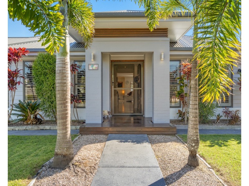 10 Hassett Drive, Pottsville NSW 2489