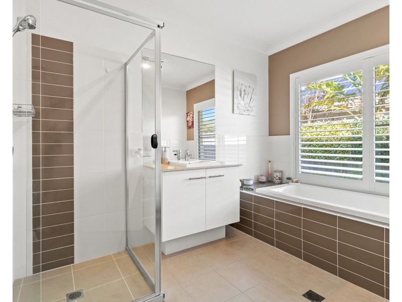 10 Hassett Drive, Pottsville NSW 2489