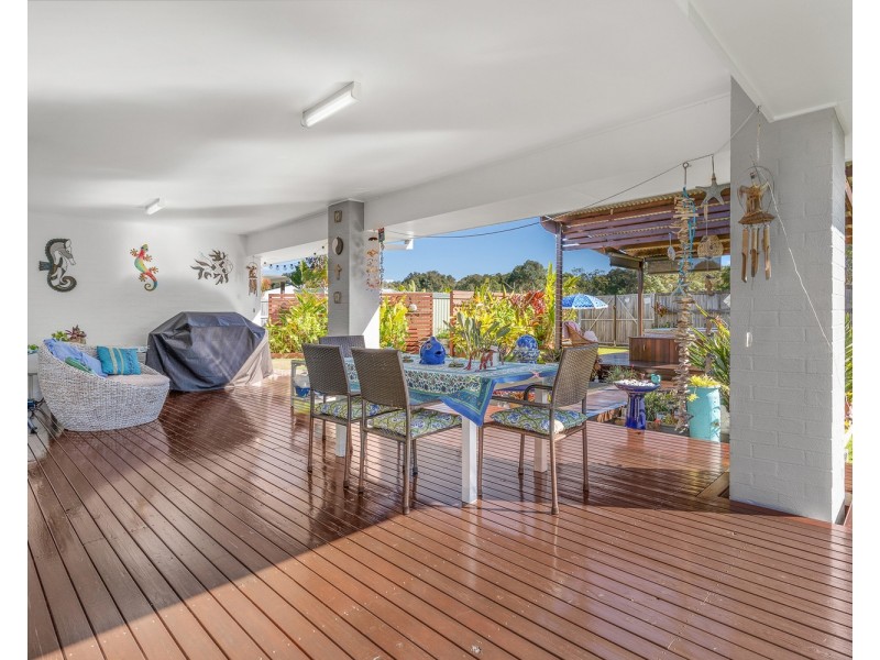 10 Hassett Drive, Pottsville NSW 2489