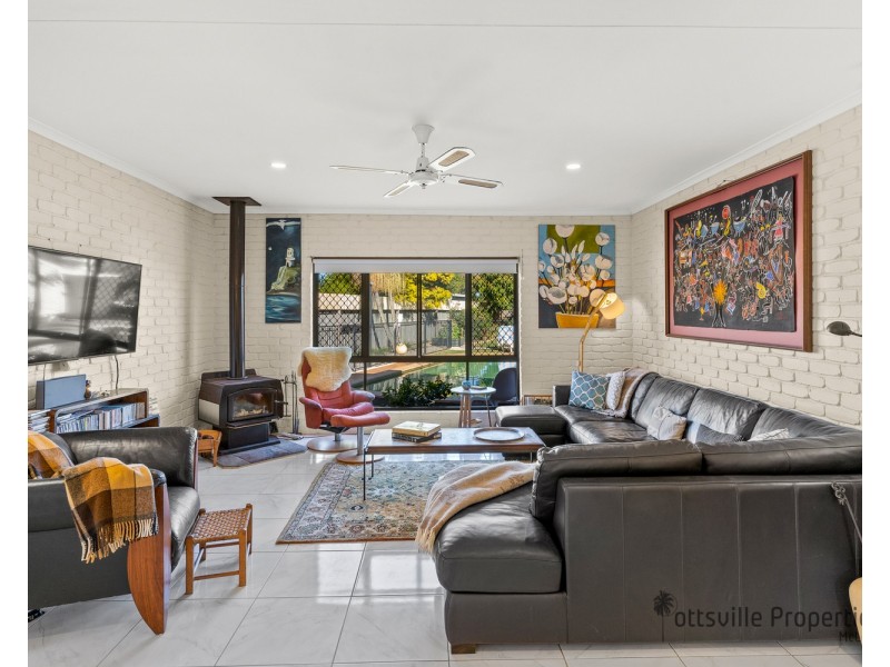 37  Royal Drive, Pottsville NSW 2489