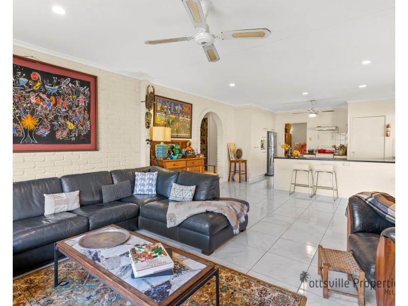 37  Royal Drive, Pottsville NSW 2489