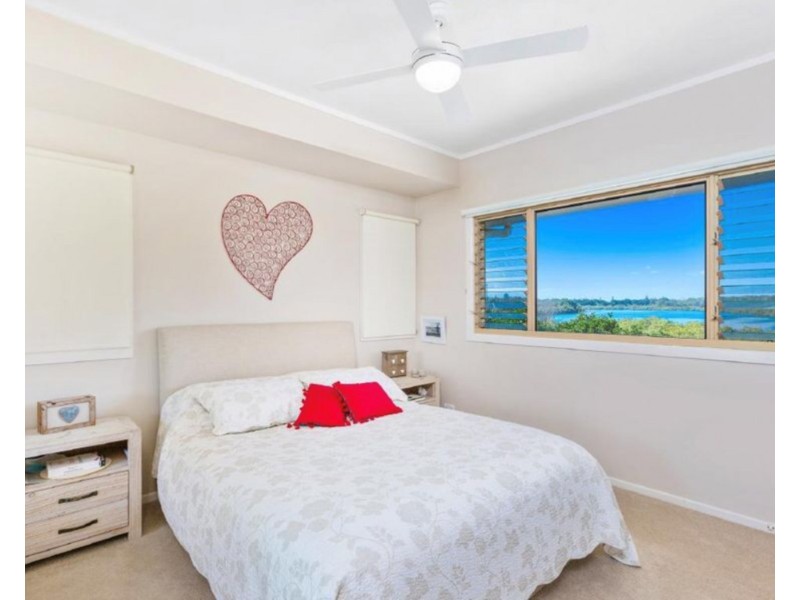 21/2 Creek Street, Hastings Point NSW 2489