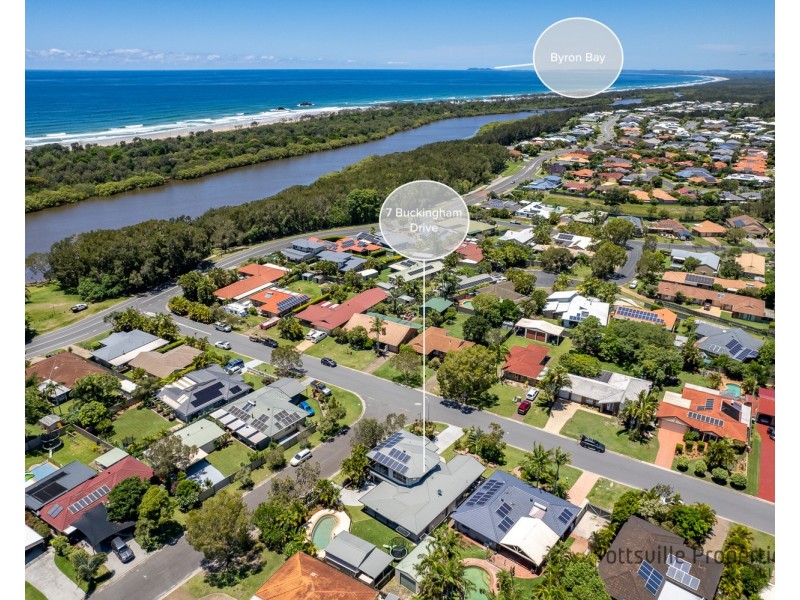 7 Buckingham Drive, Pottsville NSW 2489