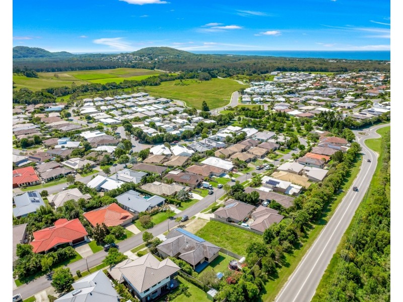 39 Newcastle Drive, Pottsville NSW 2489