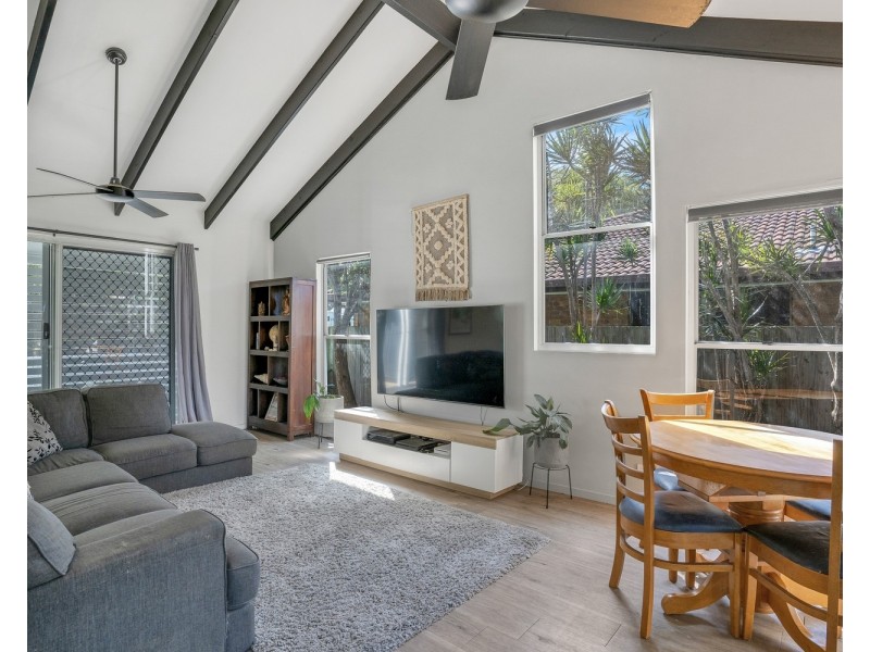 9  Kurrajong Avenue, Bogangar NSW 2488