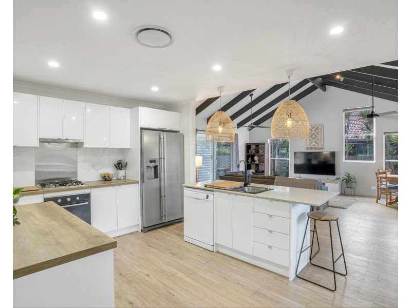 9  Kurrajong Avenue, Bogangar NSW 2488