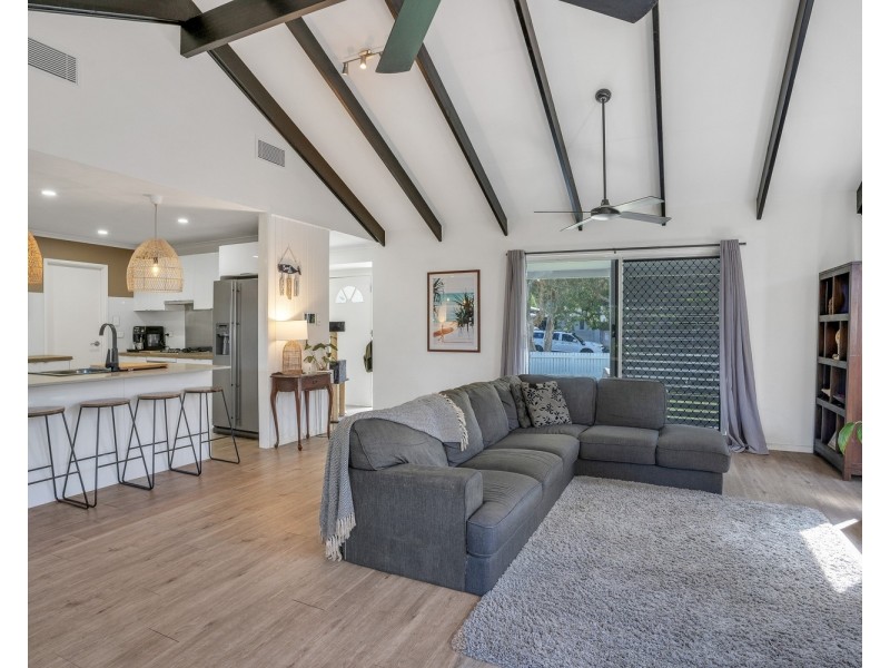 9  Kurrajong Avenue, Bogangar NSW 2488