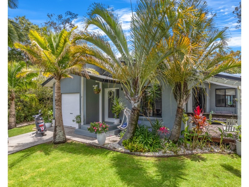 7 Jagera Close, Pottsville NSW 2489