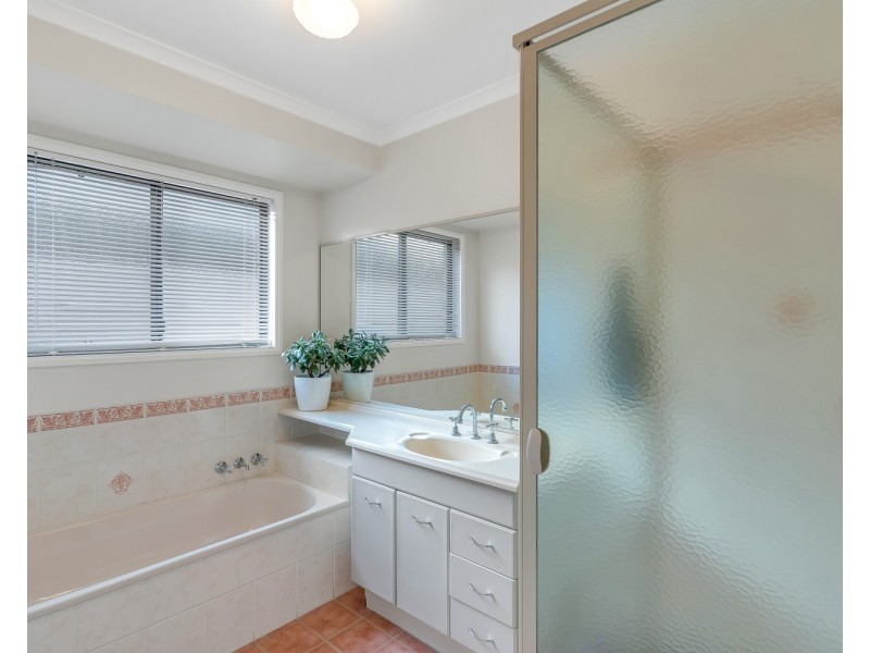 8 Kippax Place, Pottsville NSW 2489