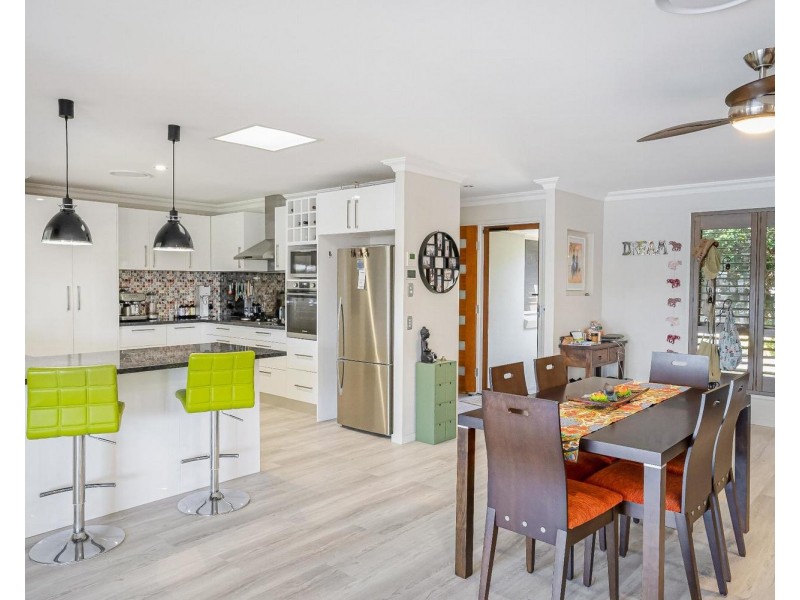25 Edward Avenue, Pottsville NSW 2489