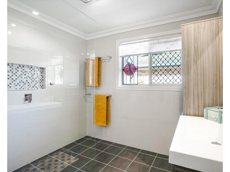 25 Edward Avenue, Pottsville NSW 2489