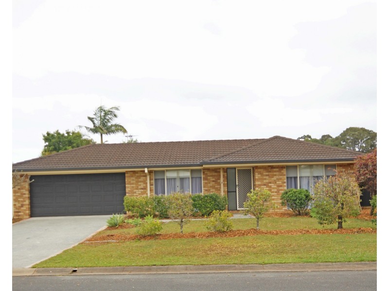 15 Border Crescent, Pottsville NSW 2489