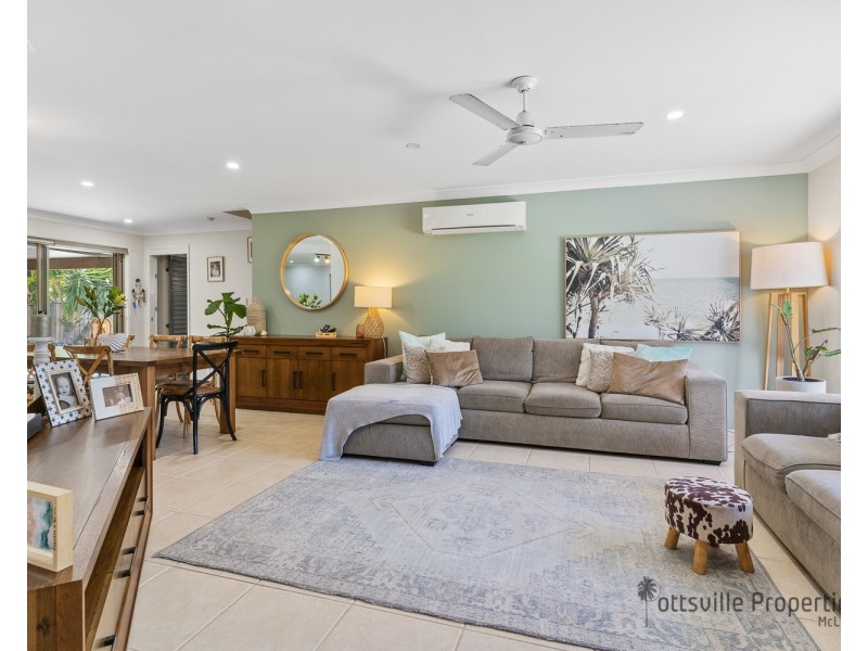 7 Buckingham Drive, Pottsville NSW 2489