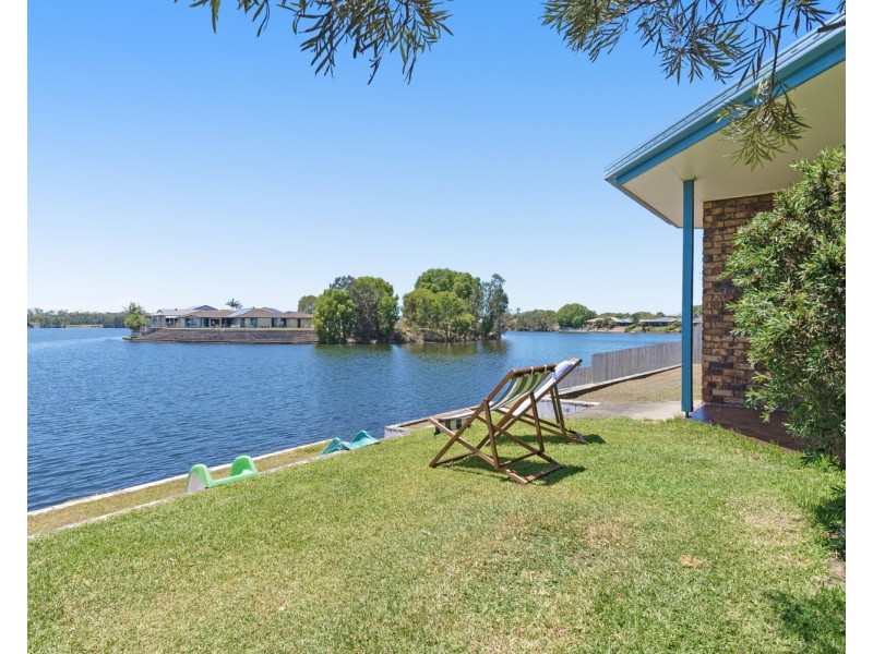 2/39 Edward Avenue, Pottsville NSW 2489