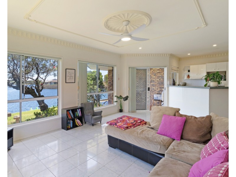 2/39 Edward Avenue, Pottsville NSW 2489