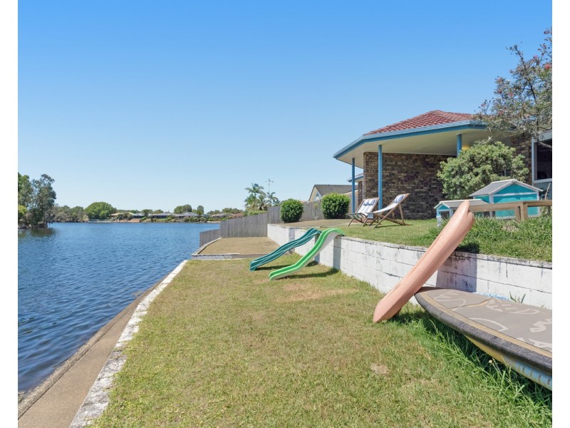 2/39 Edward Avenue, Pottsville NSW 2489