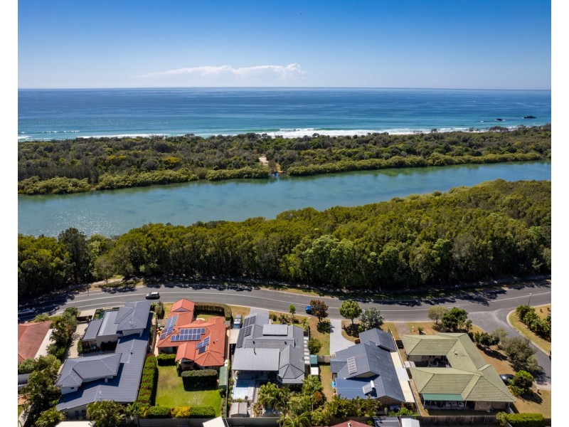 98 Overall Drive, Pottsville NSW 2489