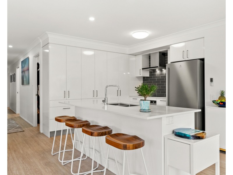 98 Overall Drive, Pottsville NSW 2489