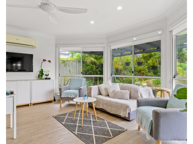 98 Overall Drive, Pottsville NSW 2489