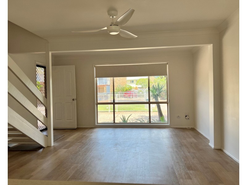 2/1 Mountbatten Court, Pottsville NSW 2489