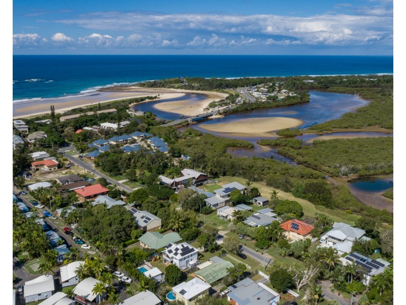 21 Creek Street, Hastings Point NSW 2489