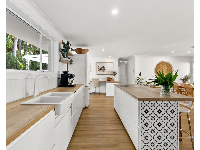 12 Warrawee Street, Sapphire Beach NSW 2450