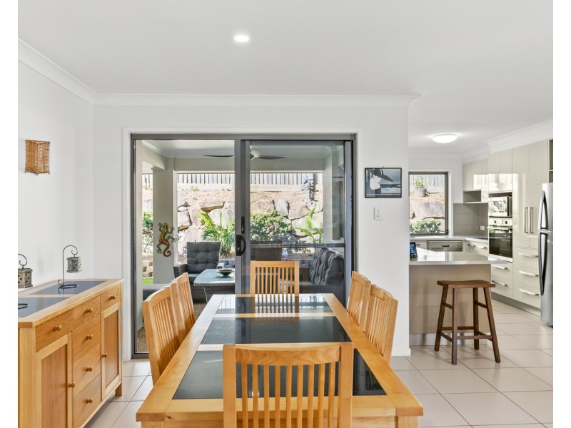 2/69 Newcastle Drive, Pottsville NSW 2489