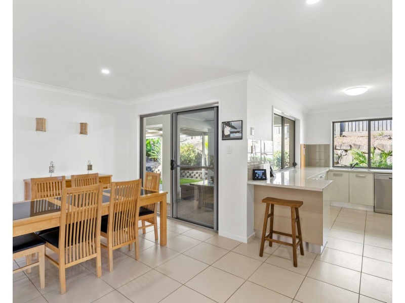 2/69 Newcastle Drive, Pottsville NSW 2489