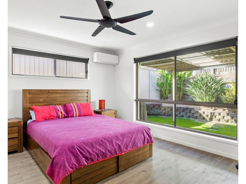 2/69 Newcastle Drive, Pottsville NSW 2489