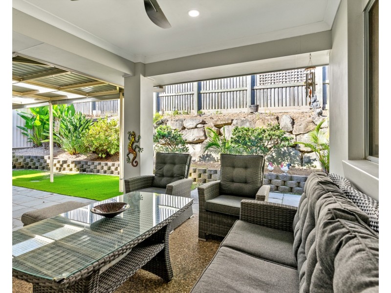 2/69 Newcastle Drive, Pottsville NSW 2489