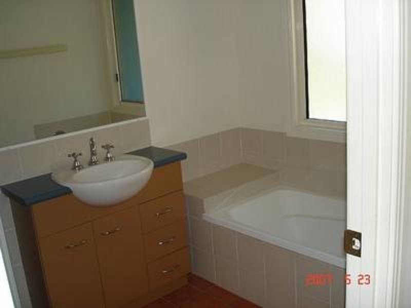 11 Flintwood Street, Pottsville NSW 2489