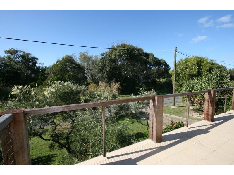 22 Surfside Crescent, Pottsville NSW 2489