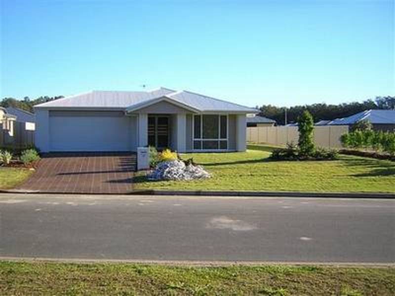72 Sugar Glider Drive, Pottsville NSW 2489