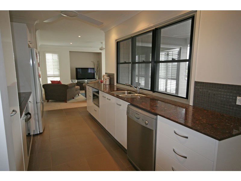 60 Sassafras Street, Pottsville NSW 2489