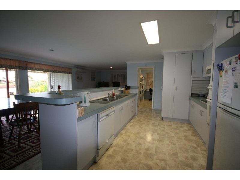 67 Andrew Avenue, Pottsville NSW 2489