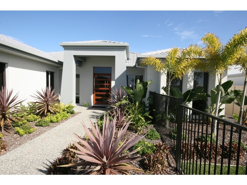 16 Newcastle Drive, Pottsville NSW 2489