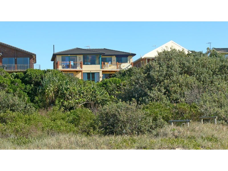 18 Coast Road, Hastings Point NSW 2489
