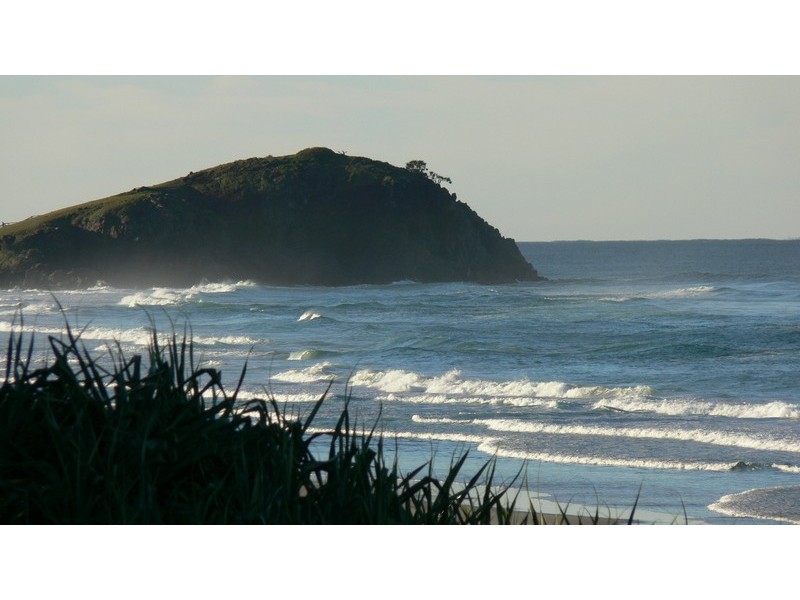 18 Coast Road, Hastings Point NSW 2489