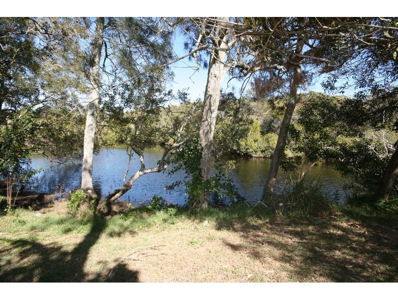 15 Coast Road, Pottsville NSW 2489